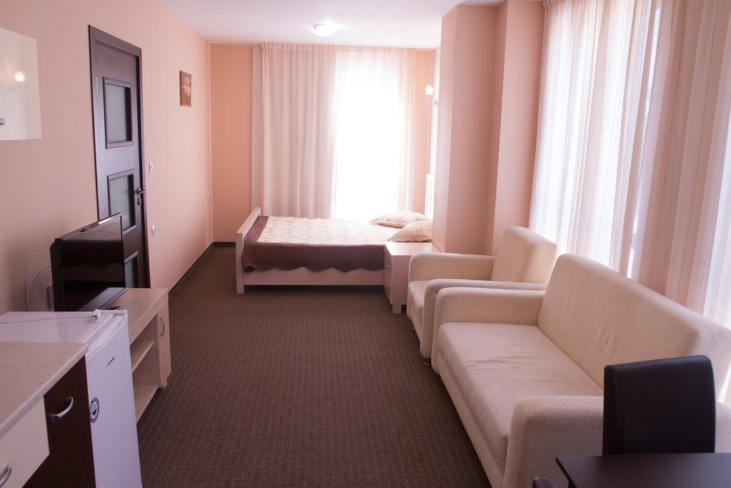 Guest House Sg-Brothers 奥布佐尔 外观 照片