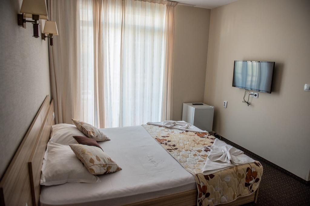 Guest House Sg-Brothers 奥布佐尔 外观 照片